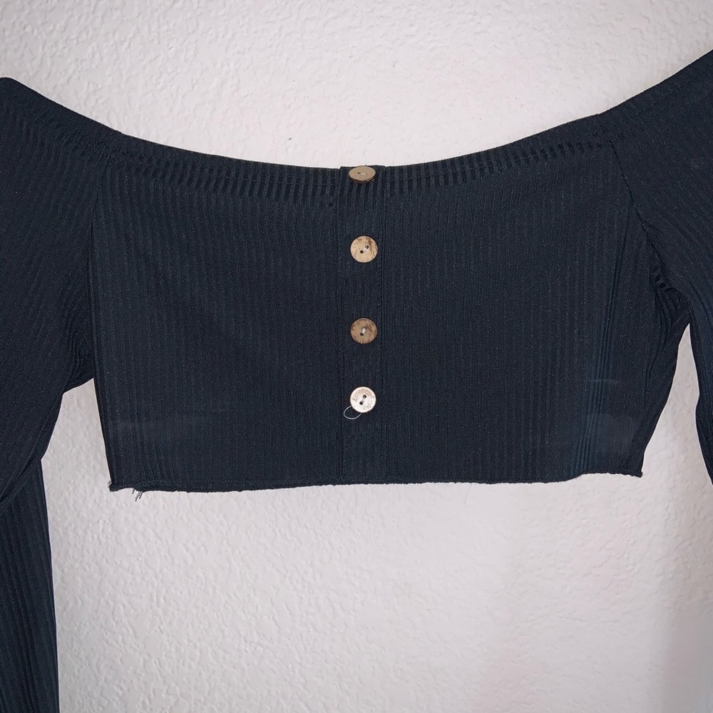 Black crop top